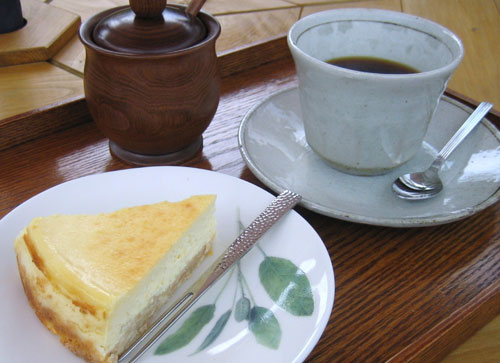 ベイクドチーズケーキ＆コーヒー/紅茶